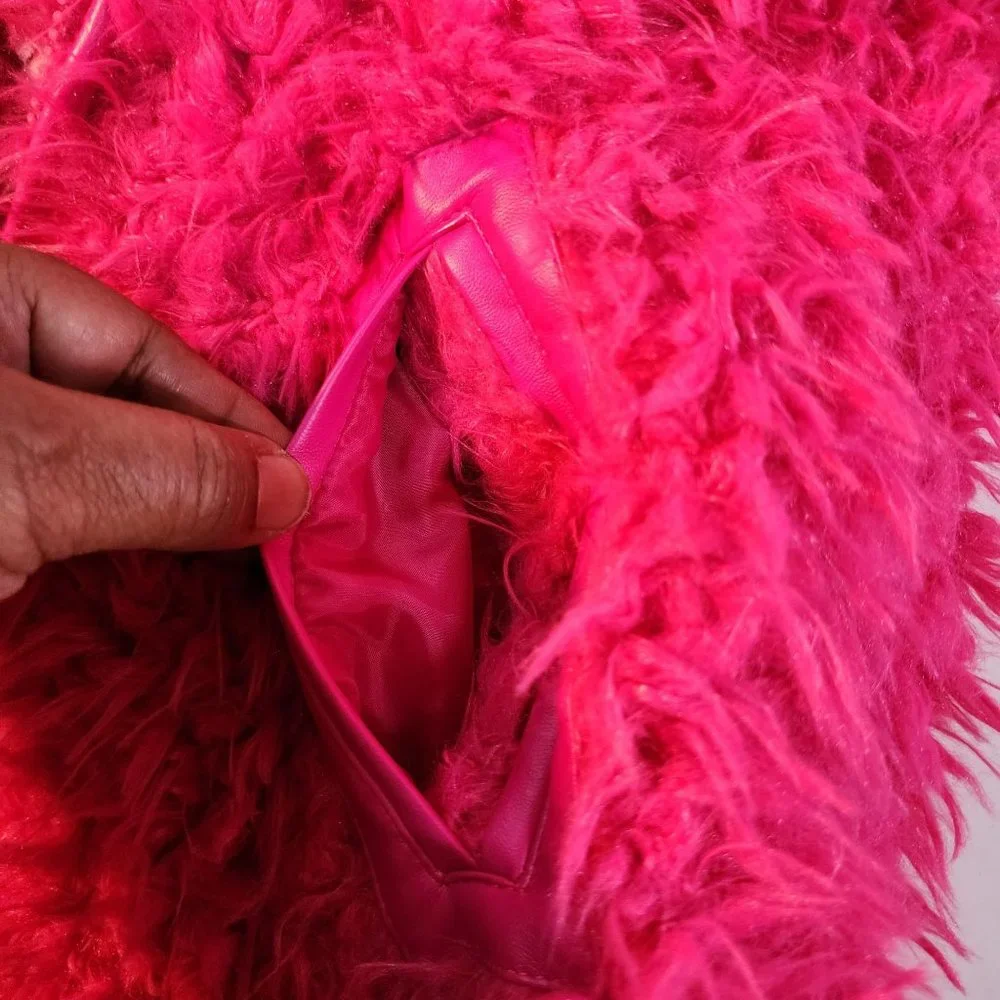 Girls Large Hot Pink Fuzzy Hooded Zip Up Jacket‎ Cheetah Lining
